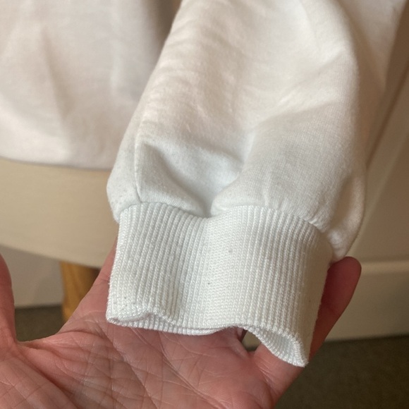 NWOT Romwe Outer Banks Lightweight Sweatshirt Size Medium - Picture 3 of 5